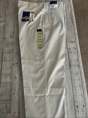 Basic Editions Men's Chinos in Light Khaki